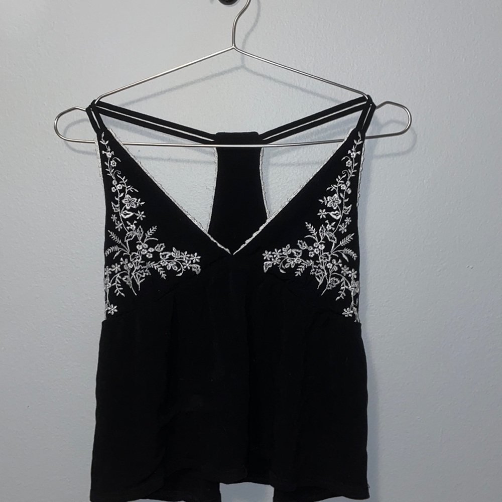 🎀Black Floral tank